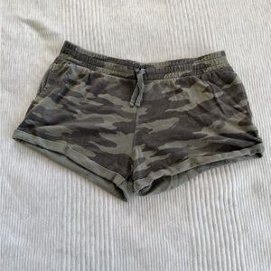 SO Women's Camo Athletic Shorts